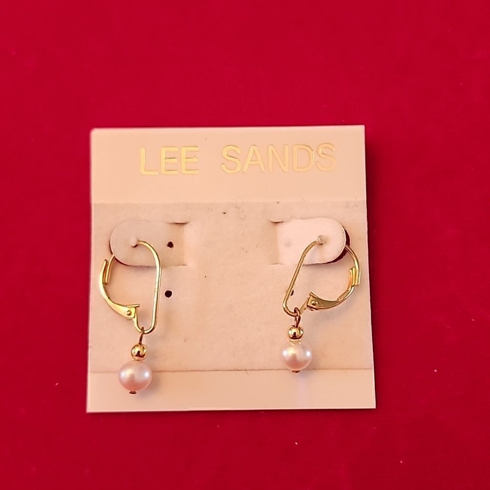 Lee Sands NWT Pearl and Gold Earrings